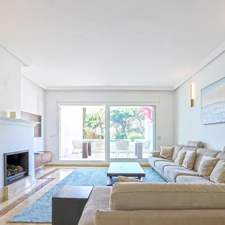Monteros Palm With Garden And Bbq Apartment
